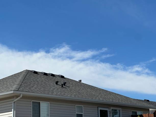 Best Roof Insulation Installation  in Smithville, OH